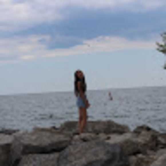 Meet your Posher, Minah - Picture 1 of 1